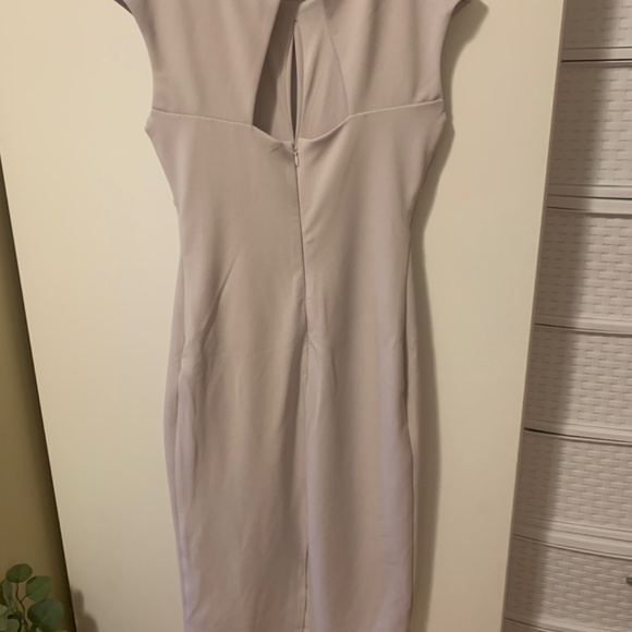 Light Pink Le Chateau Dress for Women - Size Small - Picture 3 of 4